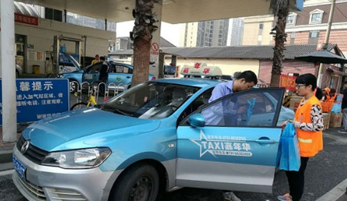 ��܇�������f�����Lɳ�h(hu��n)�l(w��i)�����M�l(f��)��2000��܇�d����Ͱ